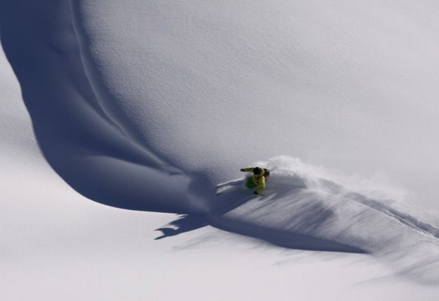  萨瓦省的专业滑雪板运动员